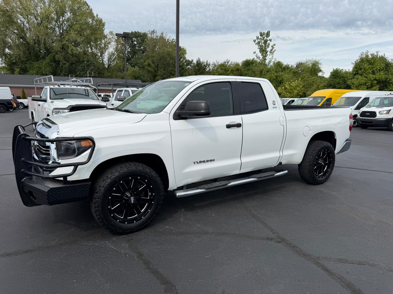 Toyota Tundra 2WD Truck Double Cab 4.6L V8 6-Spd AT SR5 (Natl) 2016
