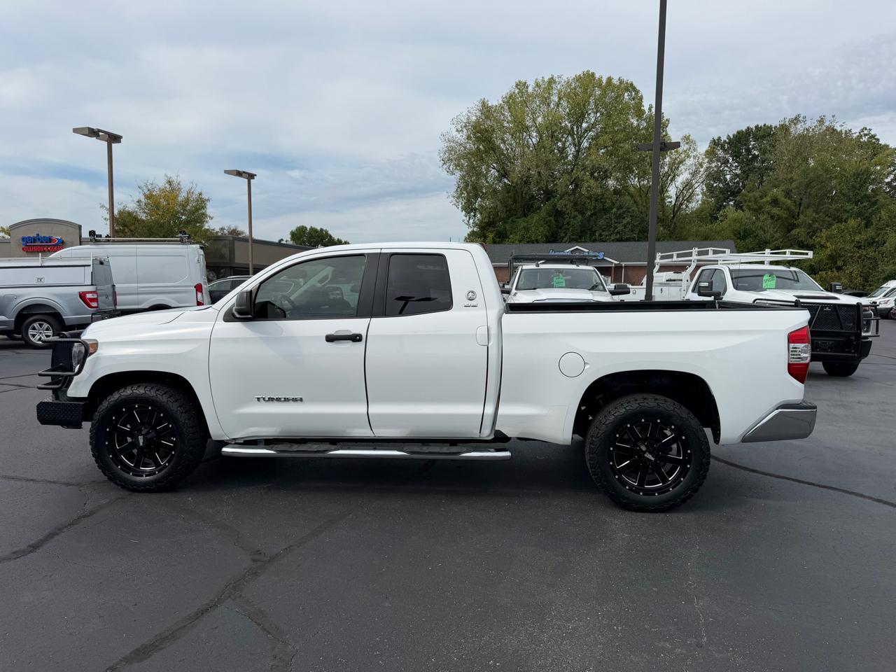 Toyota Tundra 2WD Truck Double Cab 4.6L V8 6-Spd AT SR5 (Natl) 2016