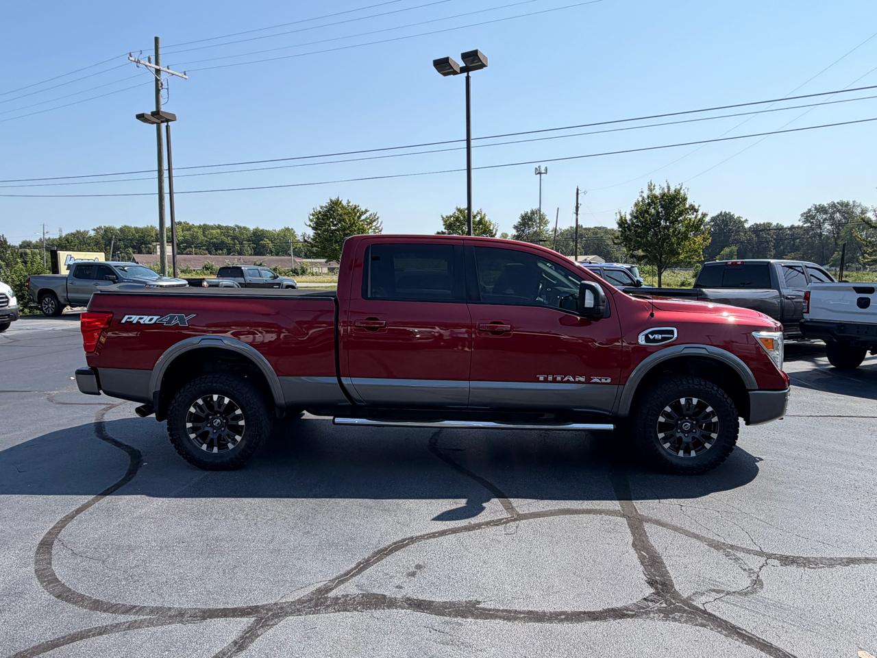 Nissan Titan XD 4x4 Gas Crew Cab PRO-4X 2017