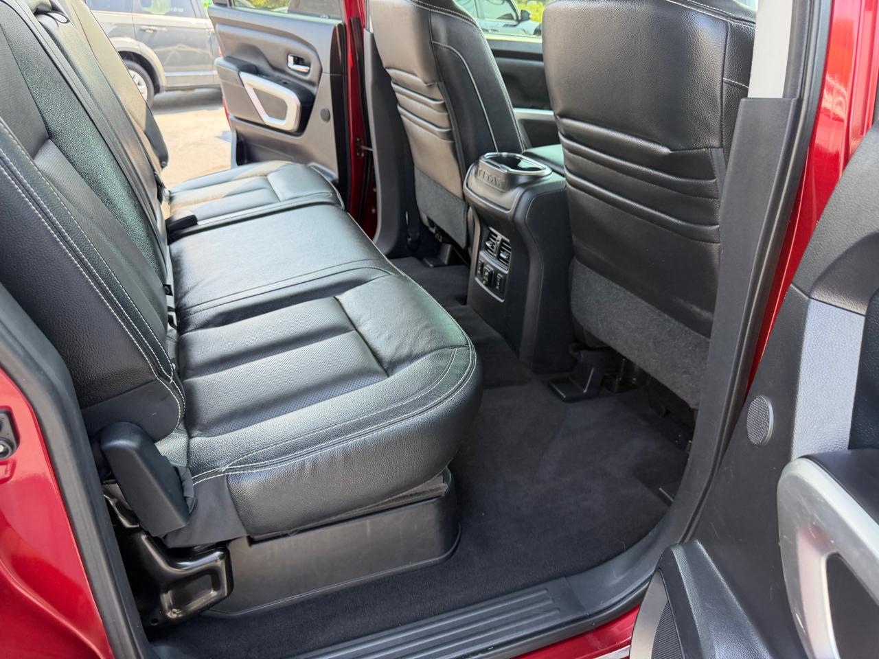 Nissan Titan XD 4x4 Gas Crew Cab PRO-4X 2017