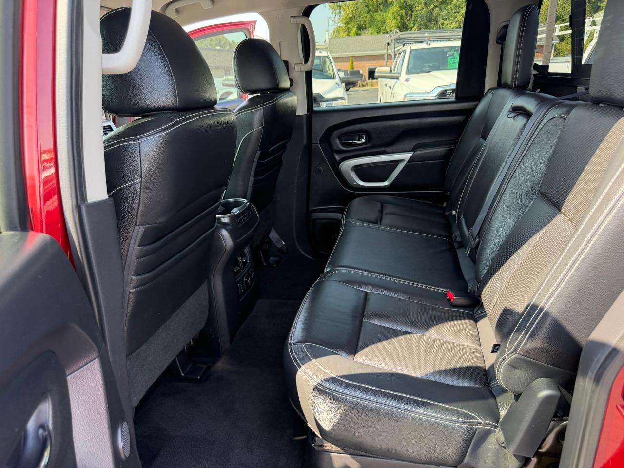 Nissan Titan XD 4x4 Gas Crew Cab PRO-4X 2017
