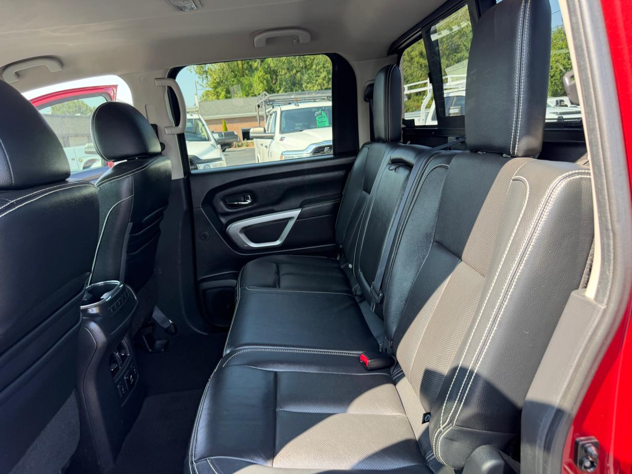 Nissan Titan XD 4x4 Gas Crew Cab PRO-4X 2017