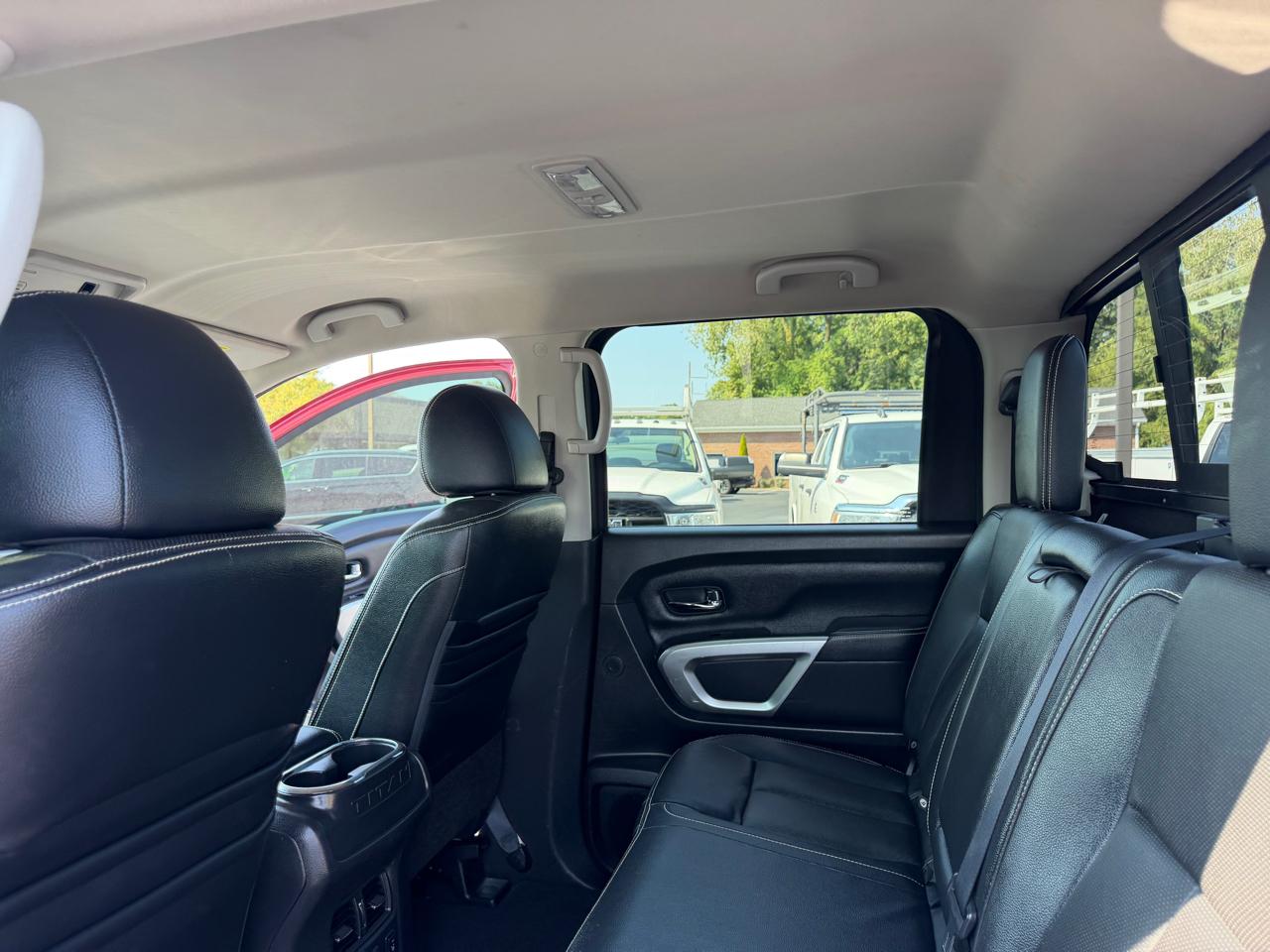 Nissan Titan XD 4x4 Gas Crew Cab PRO-4X 2017