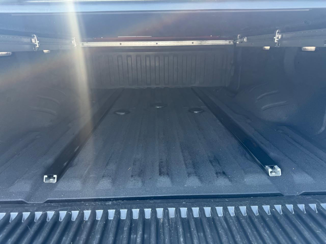 Nissan Titan XD 4x4 Gas Crew Cab PRO-4X 2017