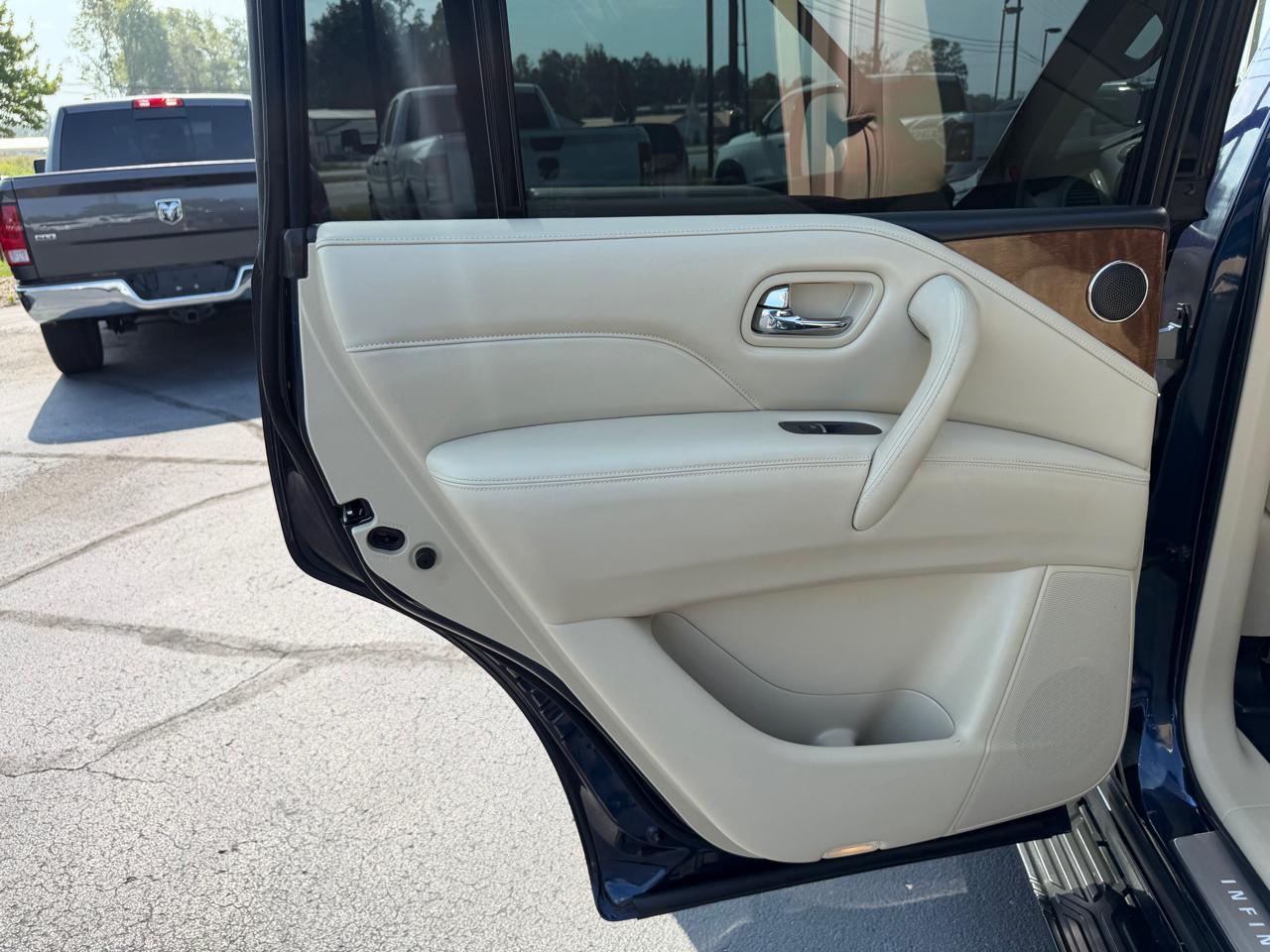 Infiniti QX80 LUXE RWD 2019