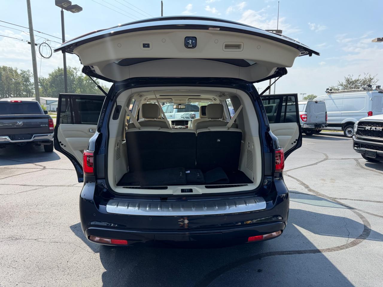 Infiniti QX80 LUXE RWD 2019
