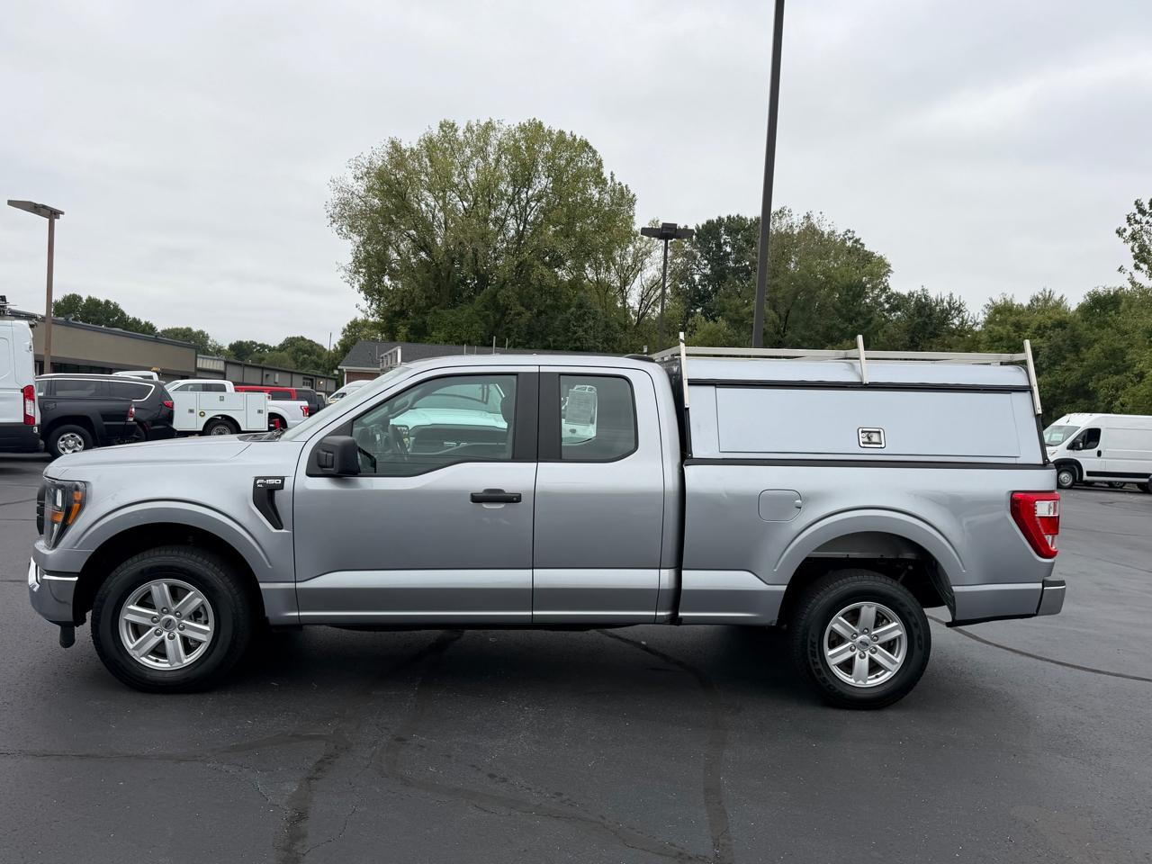 Ford F-150 2WD SuperCab 145" XL 2023