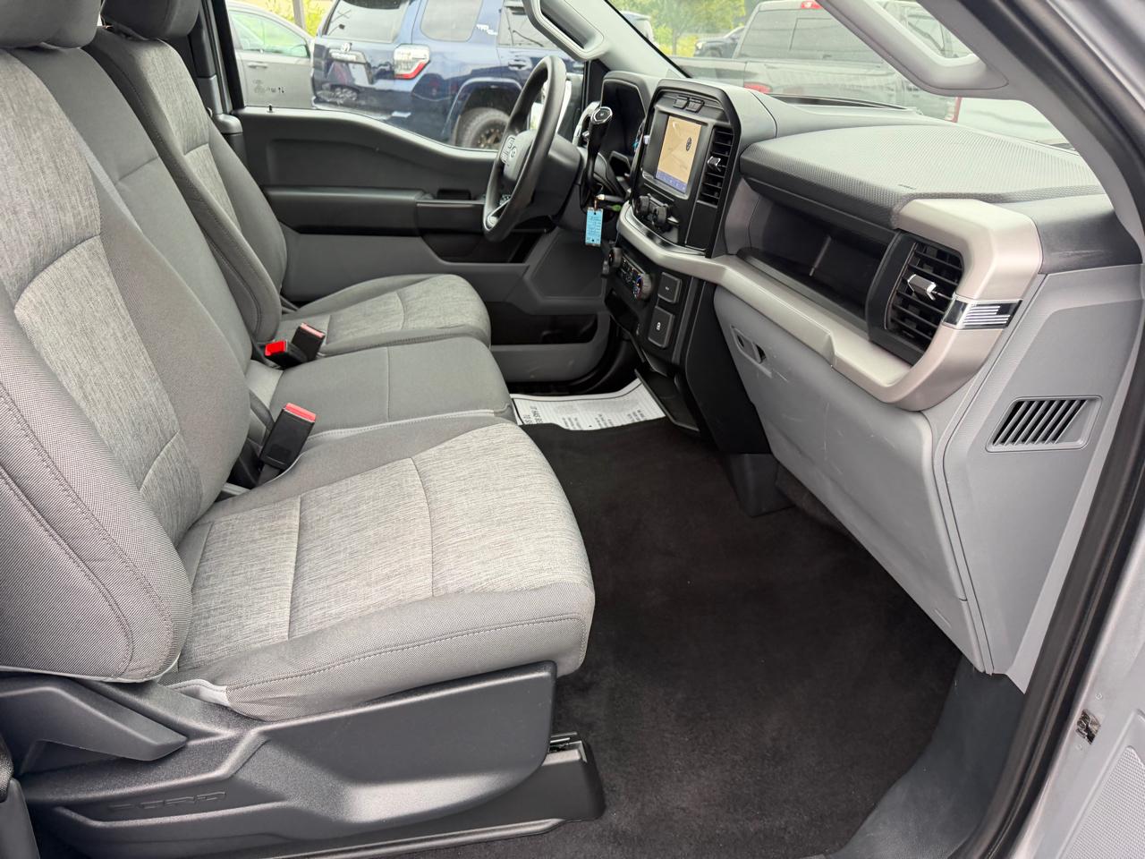 Ford F-150 2WD SuperCab 145" XL 2023