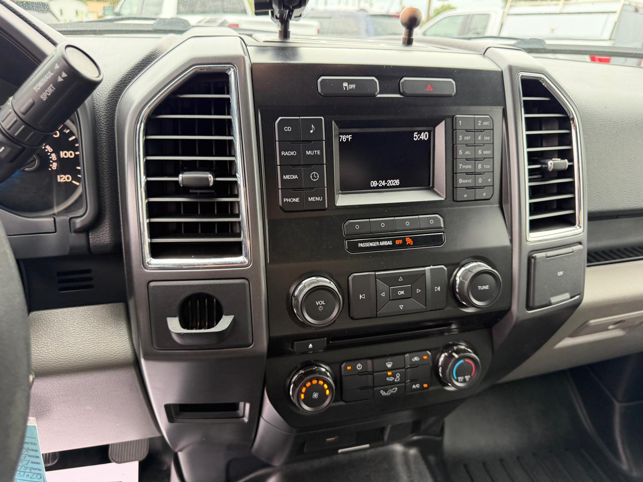 Ford F-150 XLT SuperCab 2WD 2016