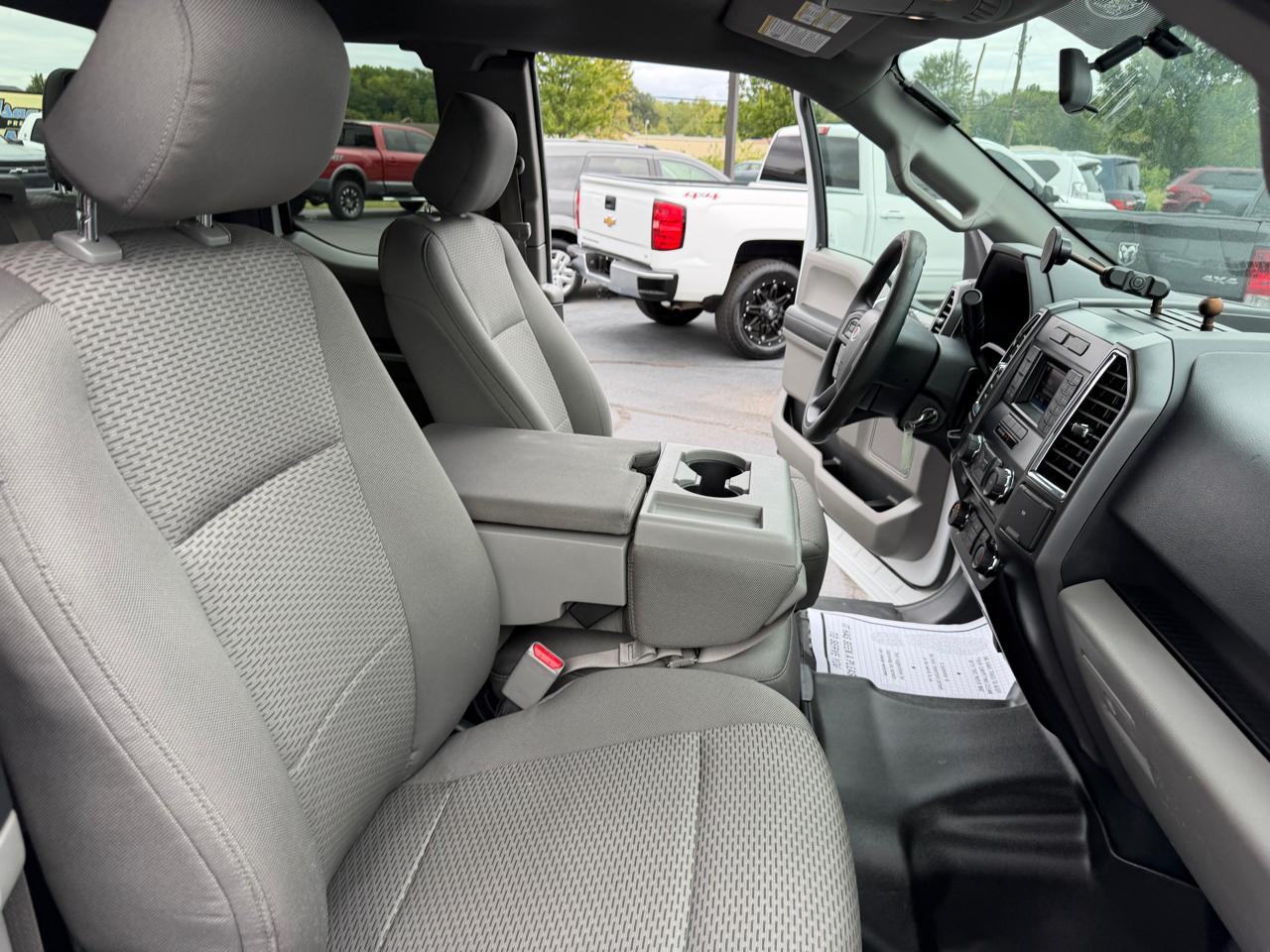 Ford F-150 XLT SuperCab 2WD 2016