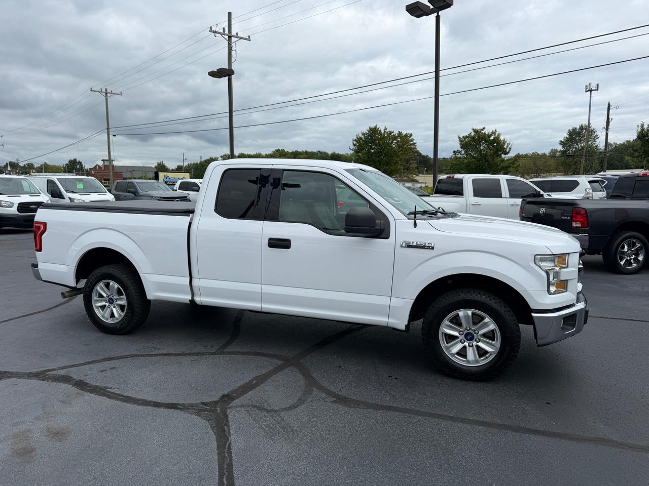 Ford F-150 XLT SuperCab 2WD 2016