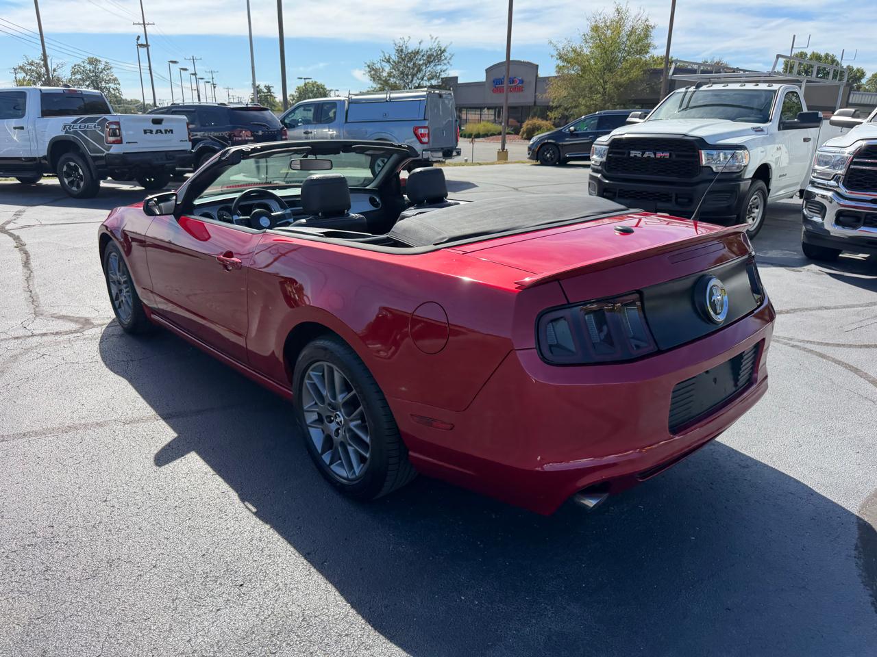 Ford Mustang 2dr Conv Premium 2013