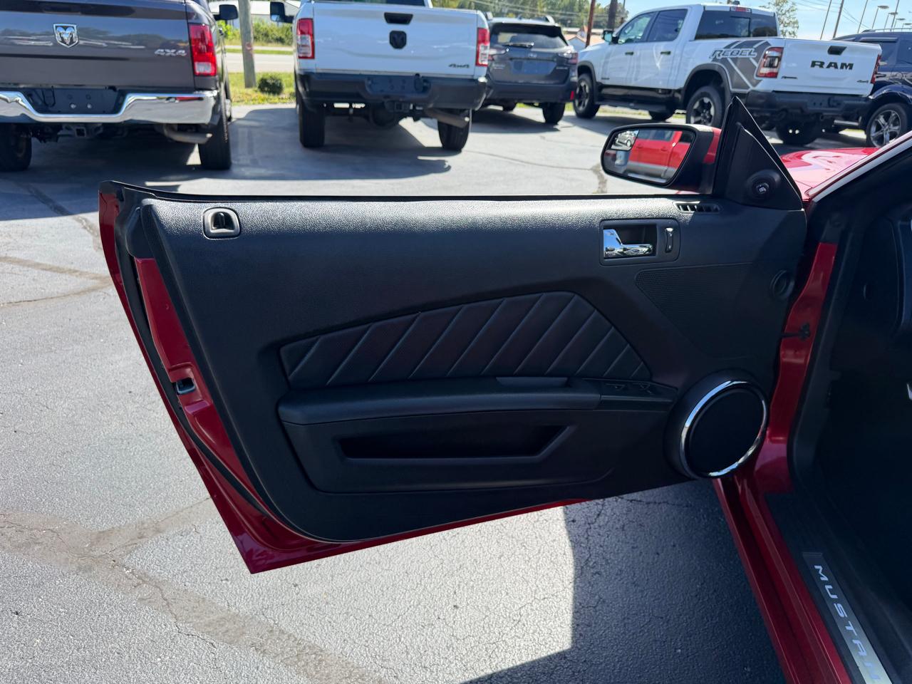 Ford Mustang 2dr Conv Premium 2013