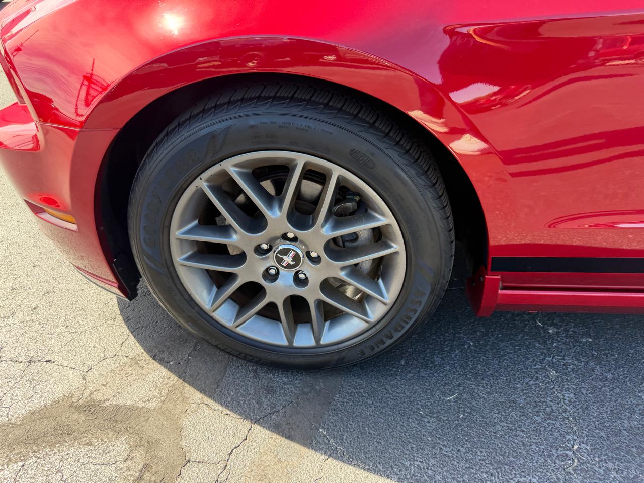 Ford Mustang 2dr Conv Premium 2013