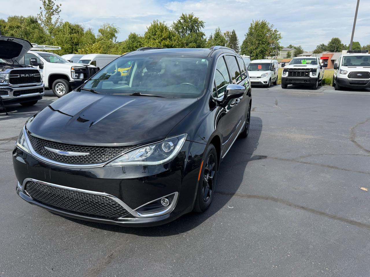 Chrysler Pacifica Limited FWD 2020