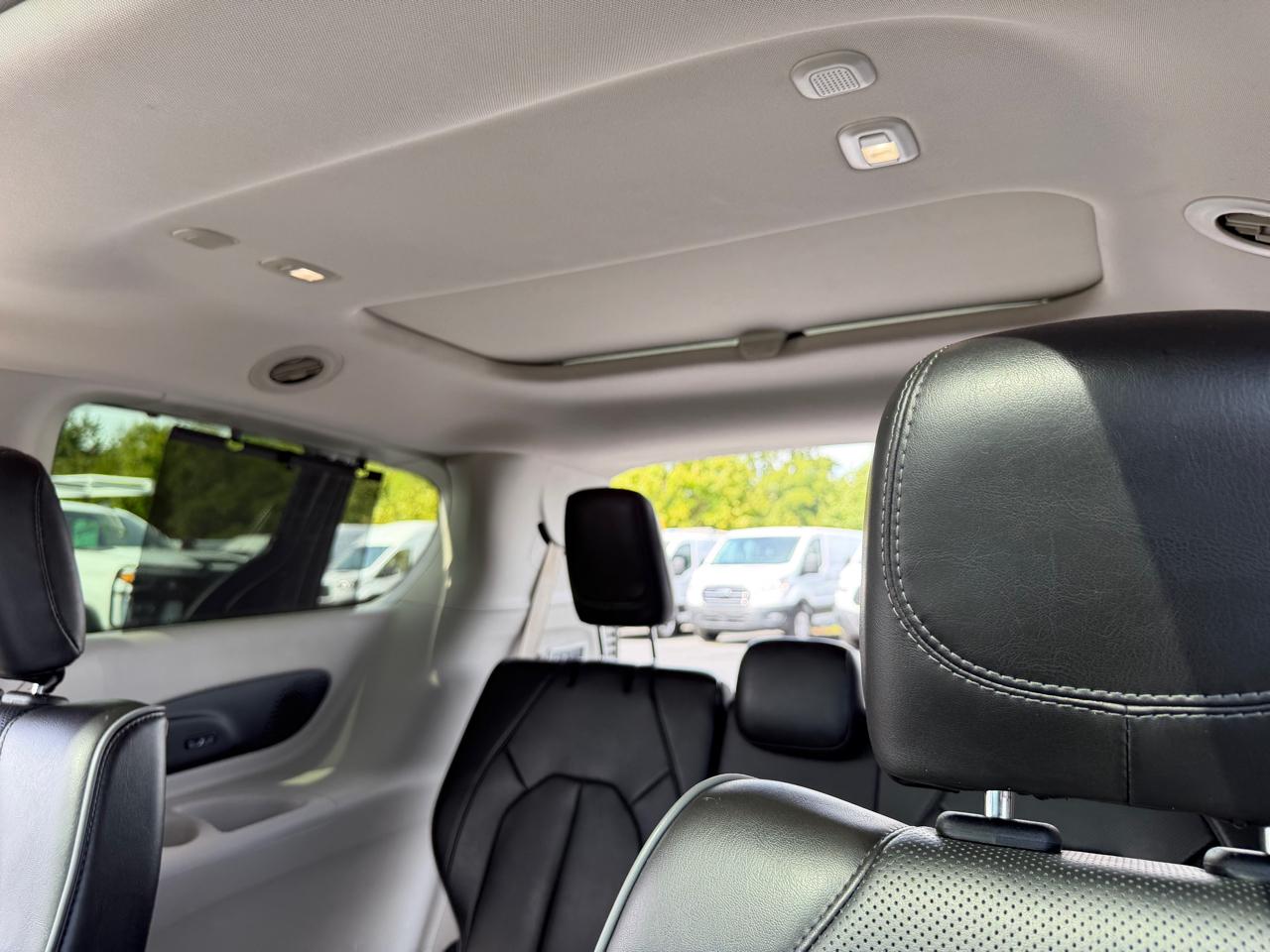 Chrysler Pacifica Limited FWD 2020