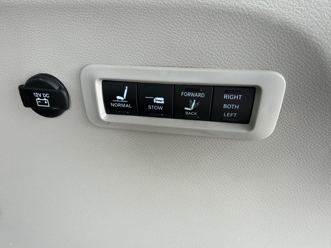 Chrysler Pacifica Limited FWD 2020
