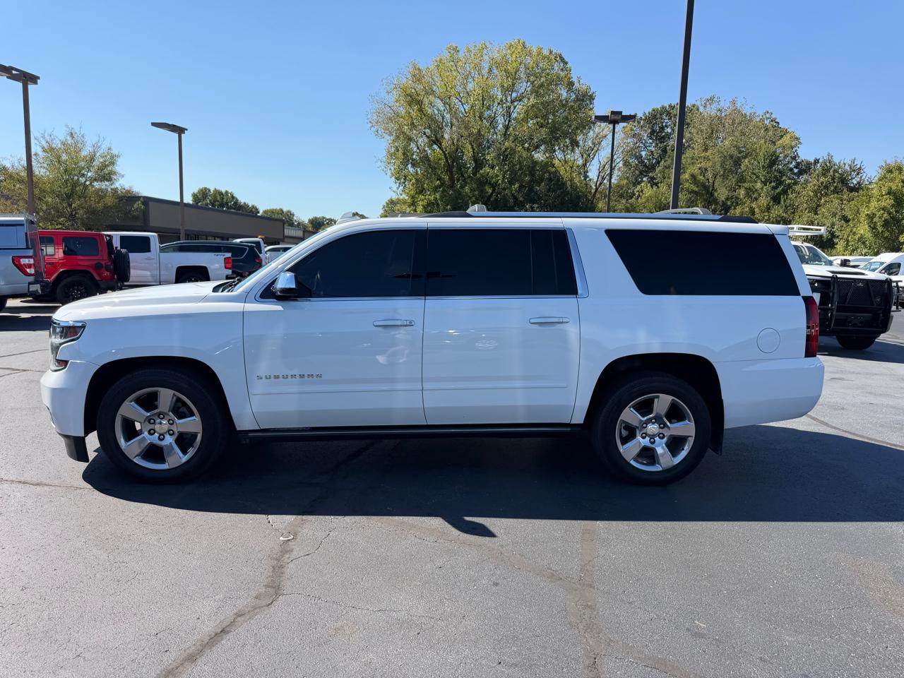Chevrolet Suburban 4WD 4dr 1500 Premier 2018