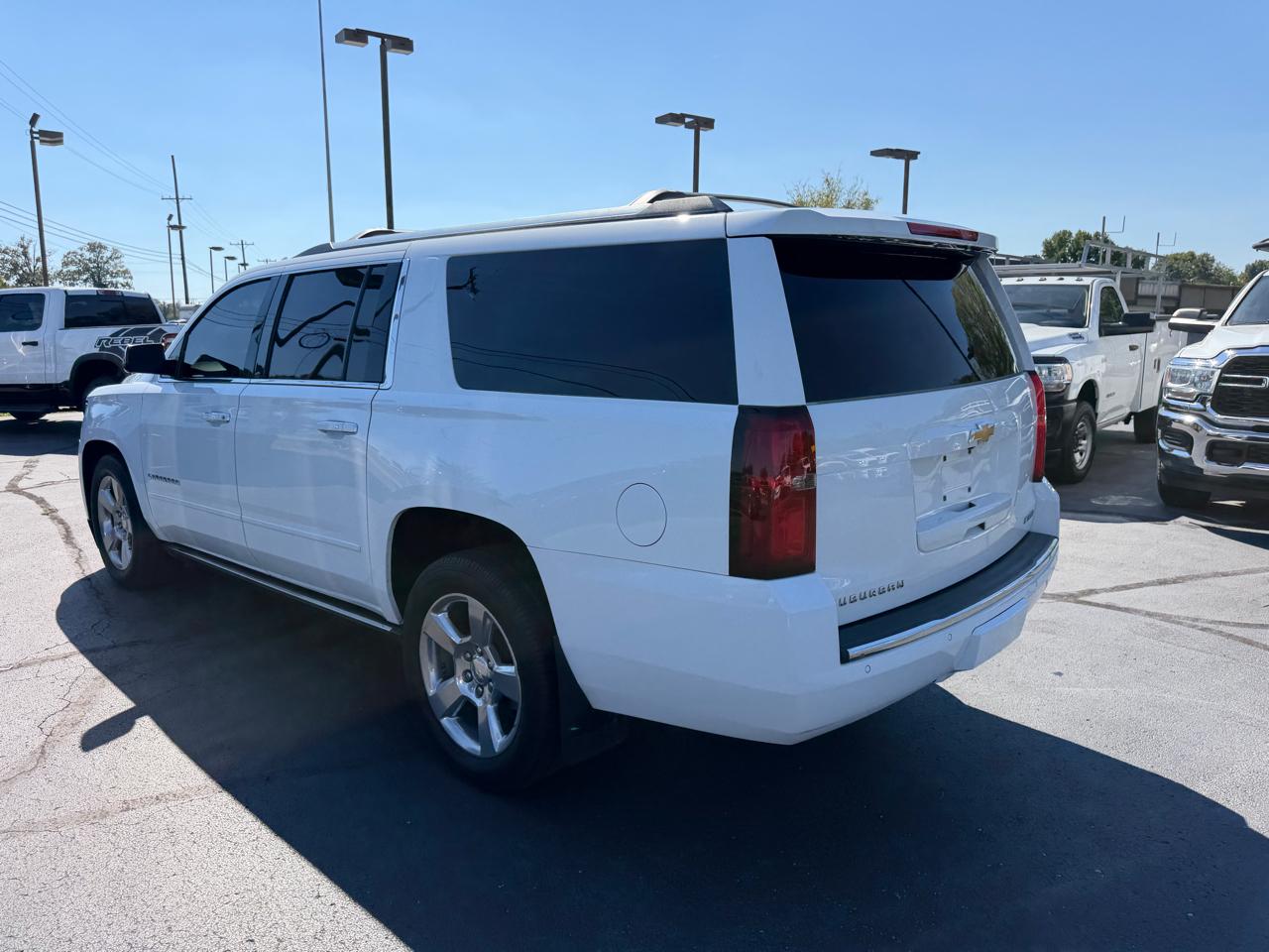 Chevrolet Suburban 4WD 4dr 1500 Premier 2018