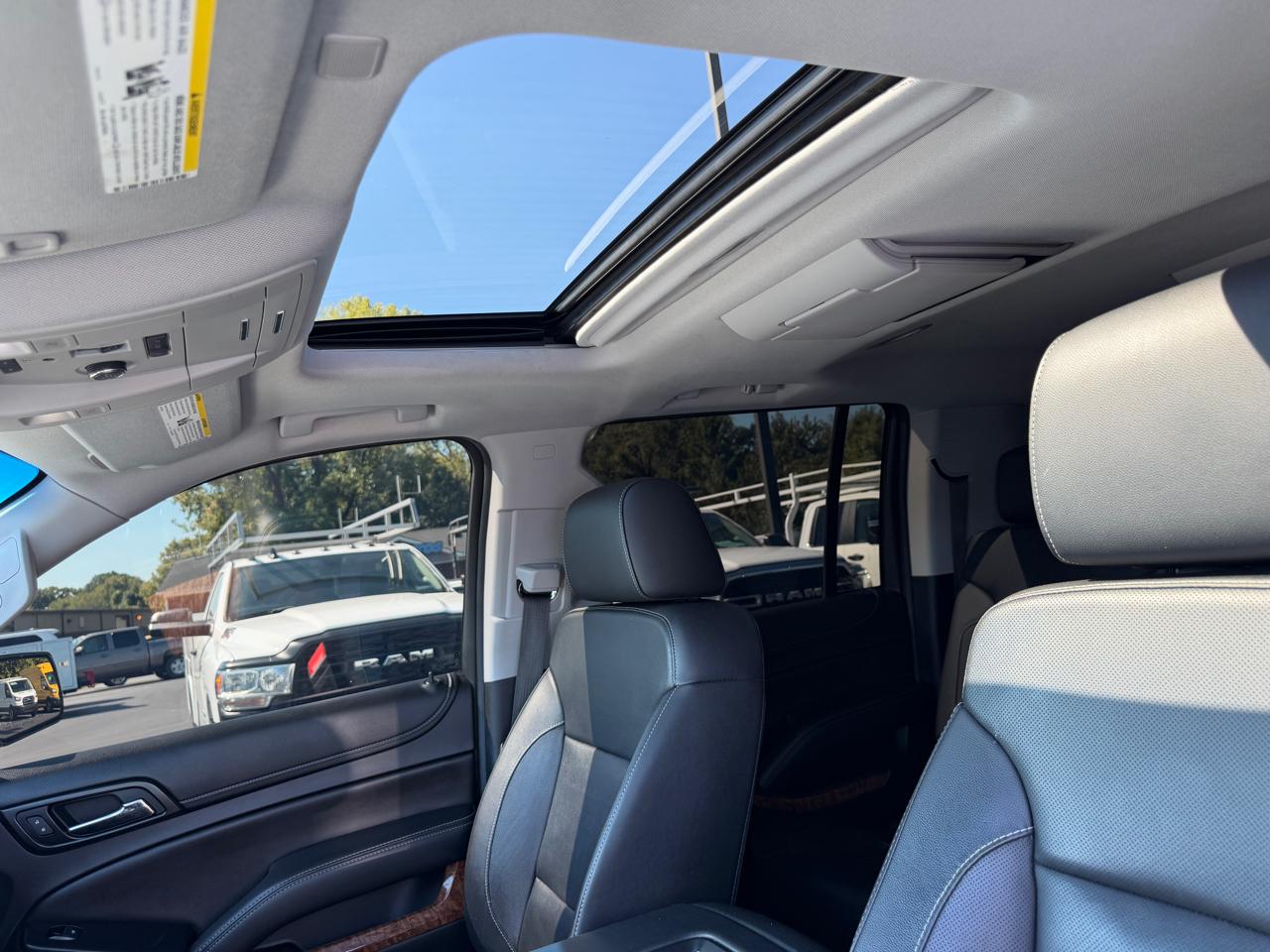 Chevrolet Suburban 4WD 4dr 1500 Premier 2018