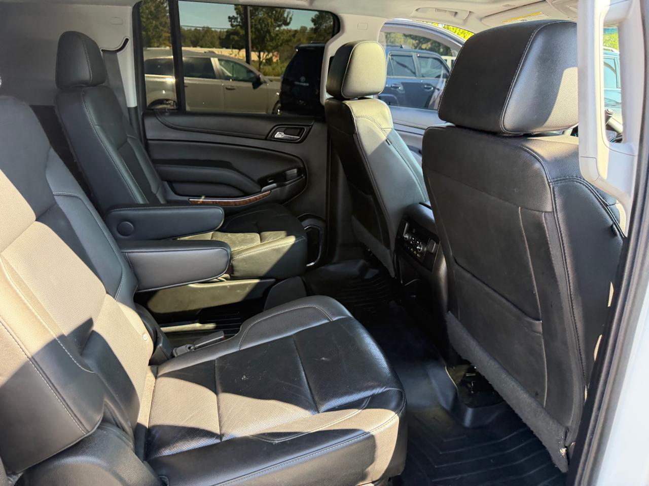 Chevrolet Suburban 4WD 4dr 1500 Premier 2018