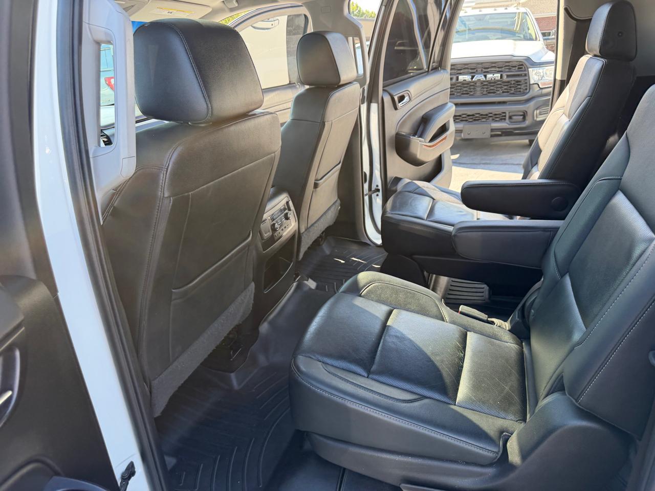 Chevrolet Suburban 4WD 4dr 1500 Premier 2018
