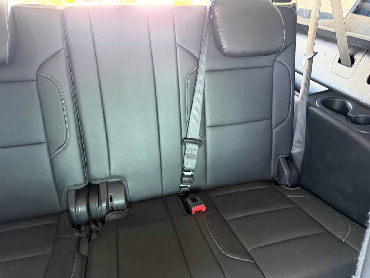 Chevrolet Suburban 4WD 4dr 1500 Premier 2018
