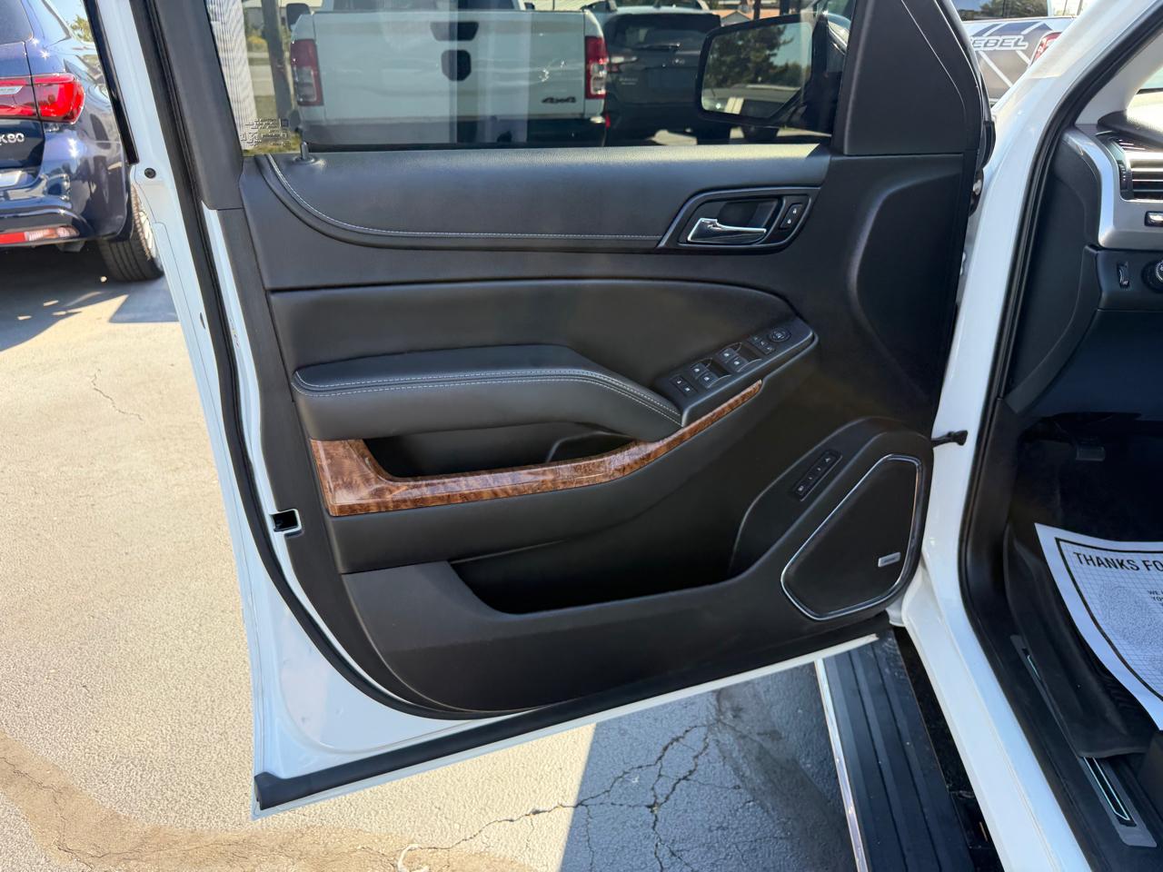 Chevrolet Suburban 4WD 4dr 1500 Premier 2018