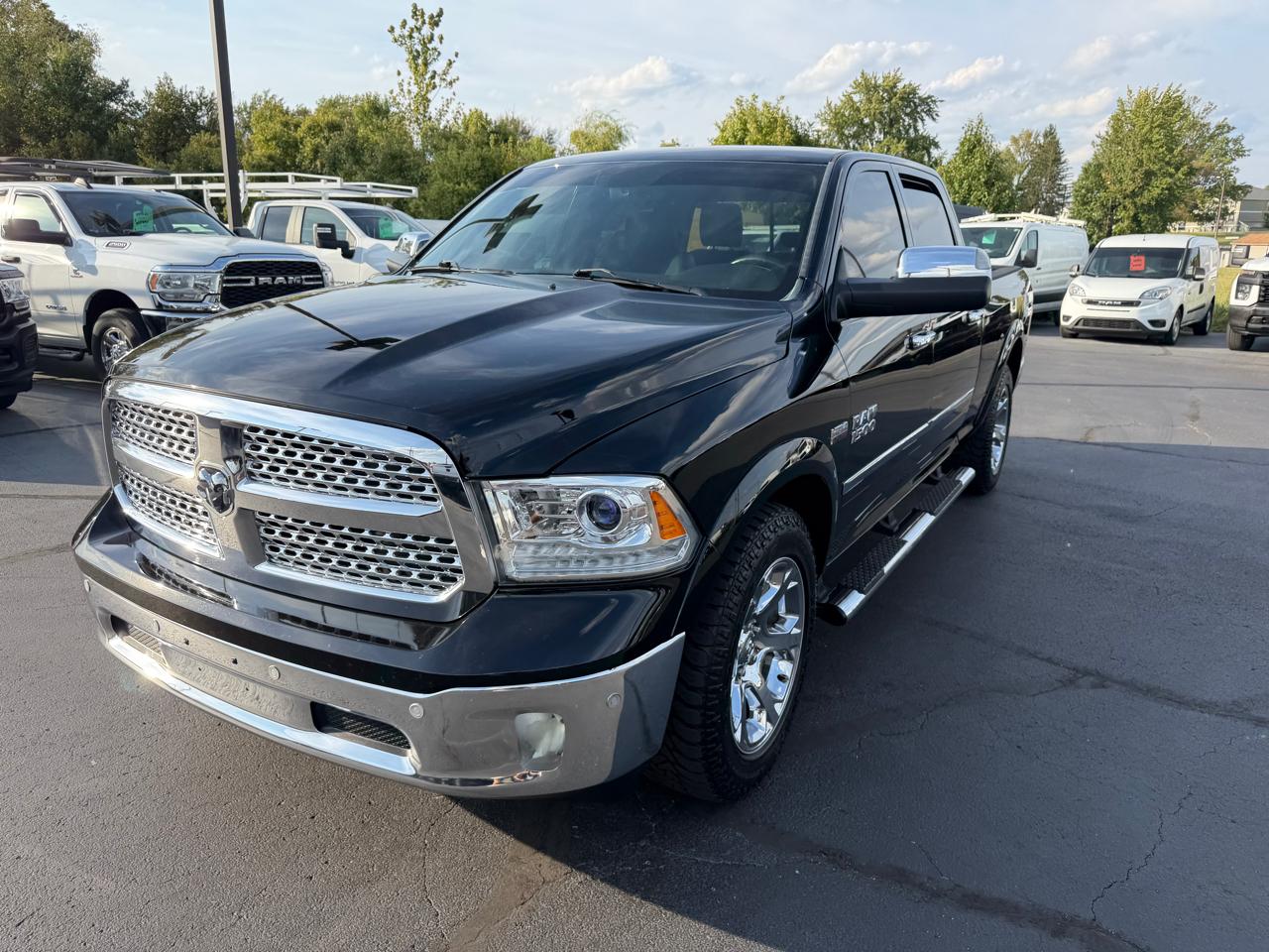 RAM 1500 2WD Crew Cab 149" Laramie 2014