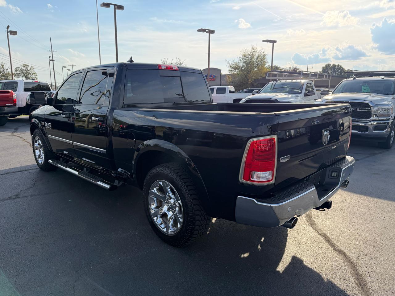 RAM 1500 2WD Crew Cab 149" Laramie 2014