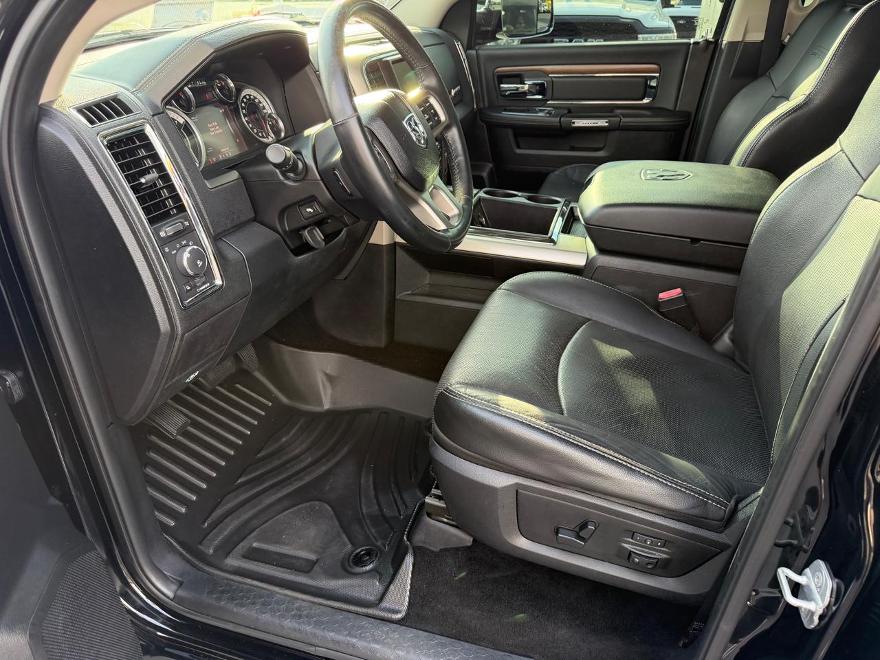 RAM 1500 2WD Crew Cab 149" Laramie 2014