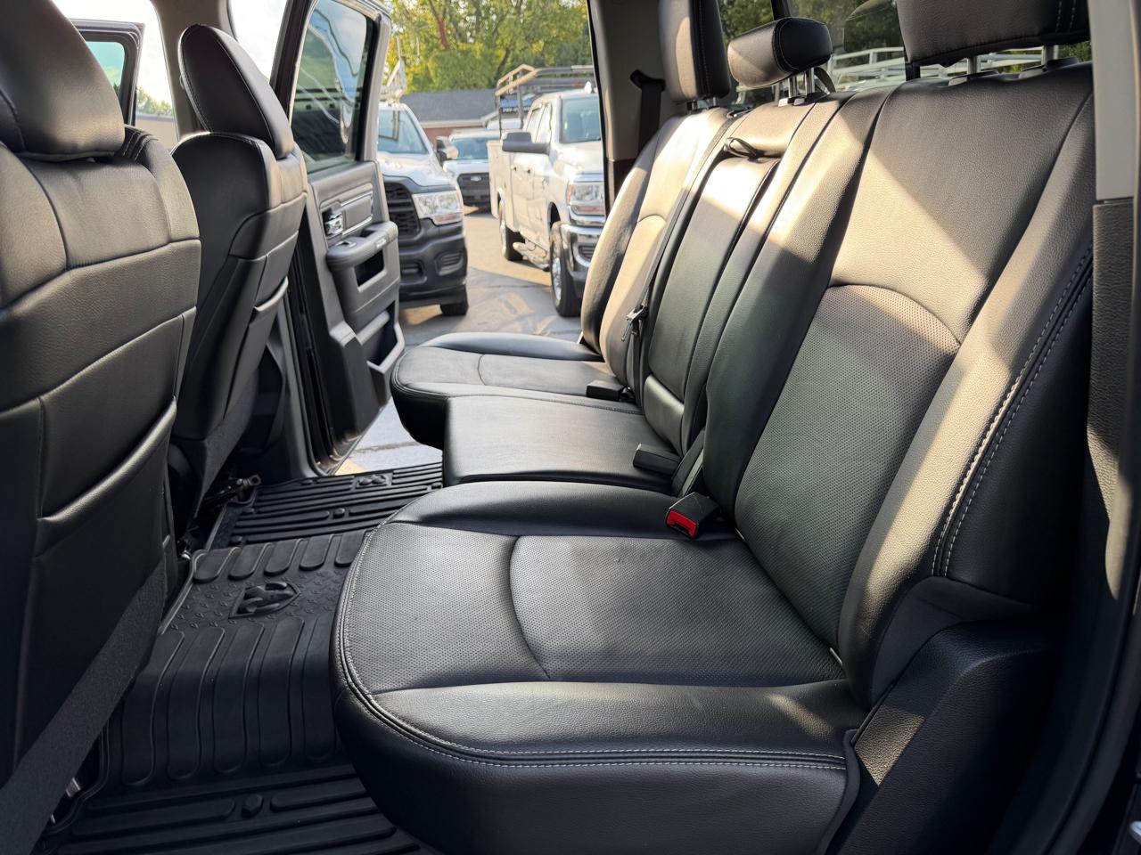 RAM 1500 2WD Crew Cab 149" Laramie 2014