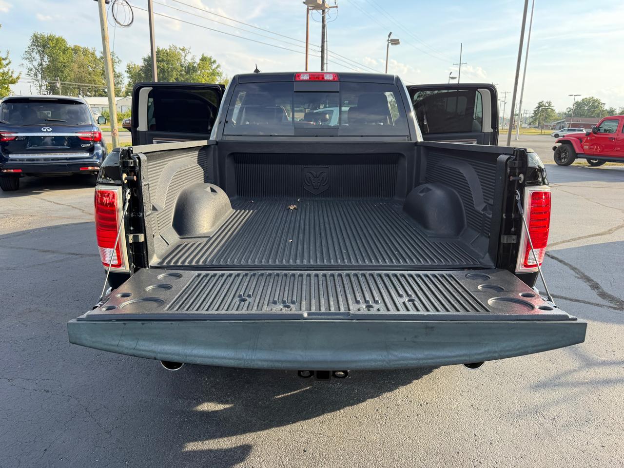RAM 1500 2WD Crew Cab 149" Laramie 2014