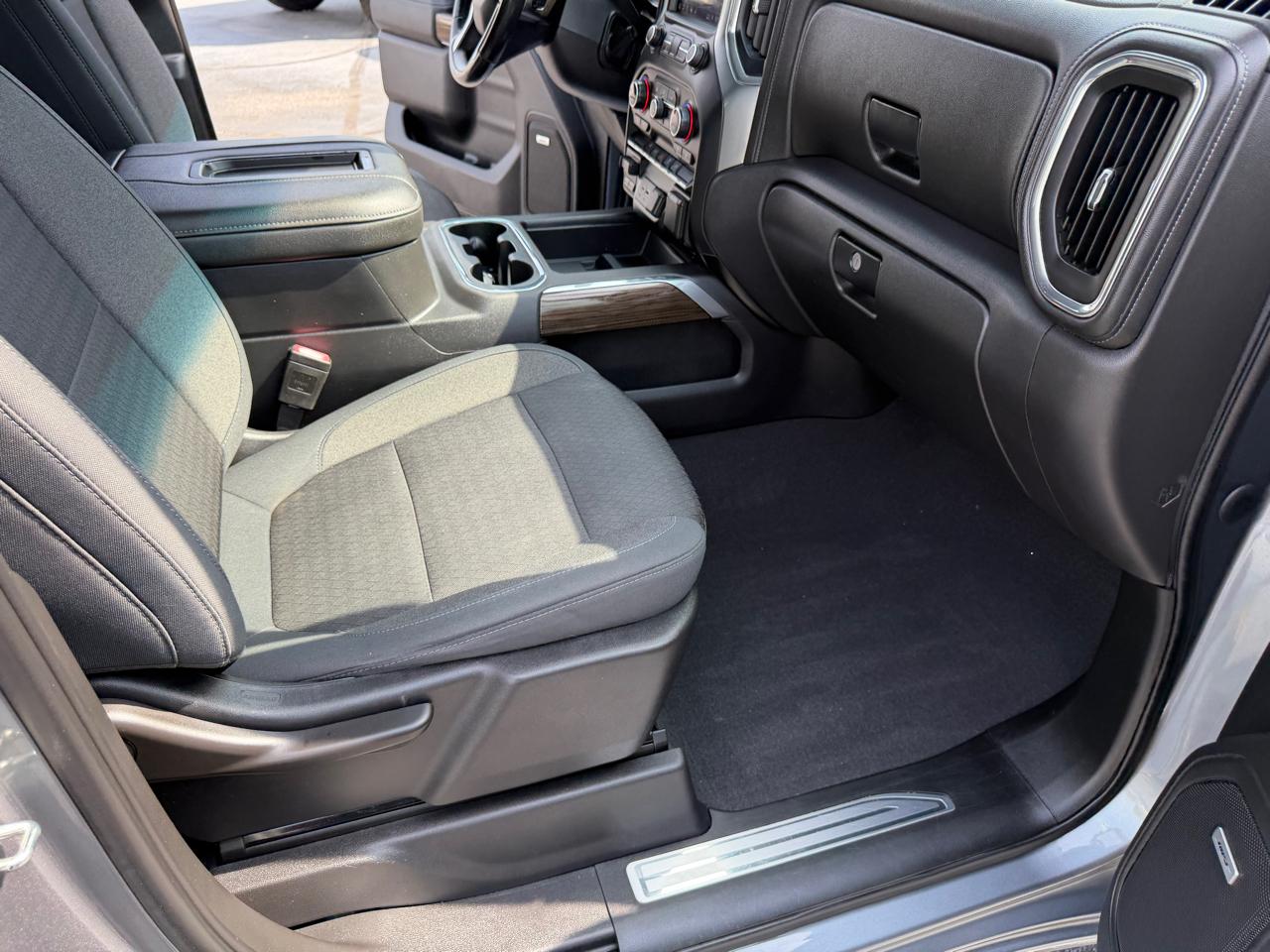 Chevrolet Silverado 1500 2WD Crew Cab 147" RST 2019