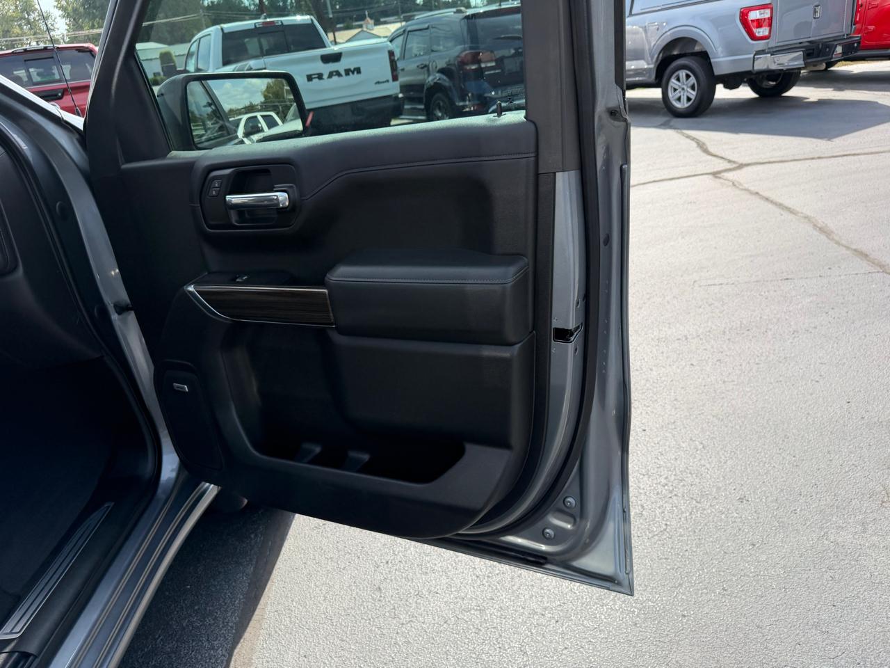 Chevrolet Silverado 1500 2WD Crew Cab 147" RST 2019