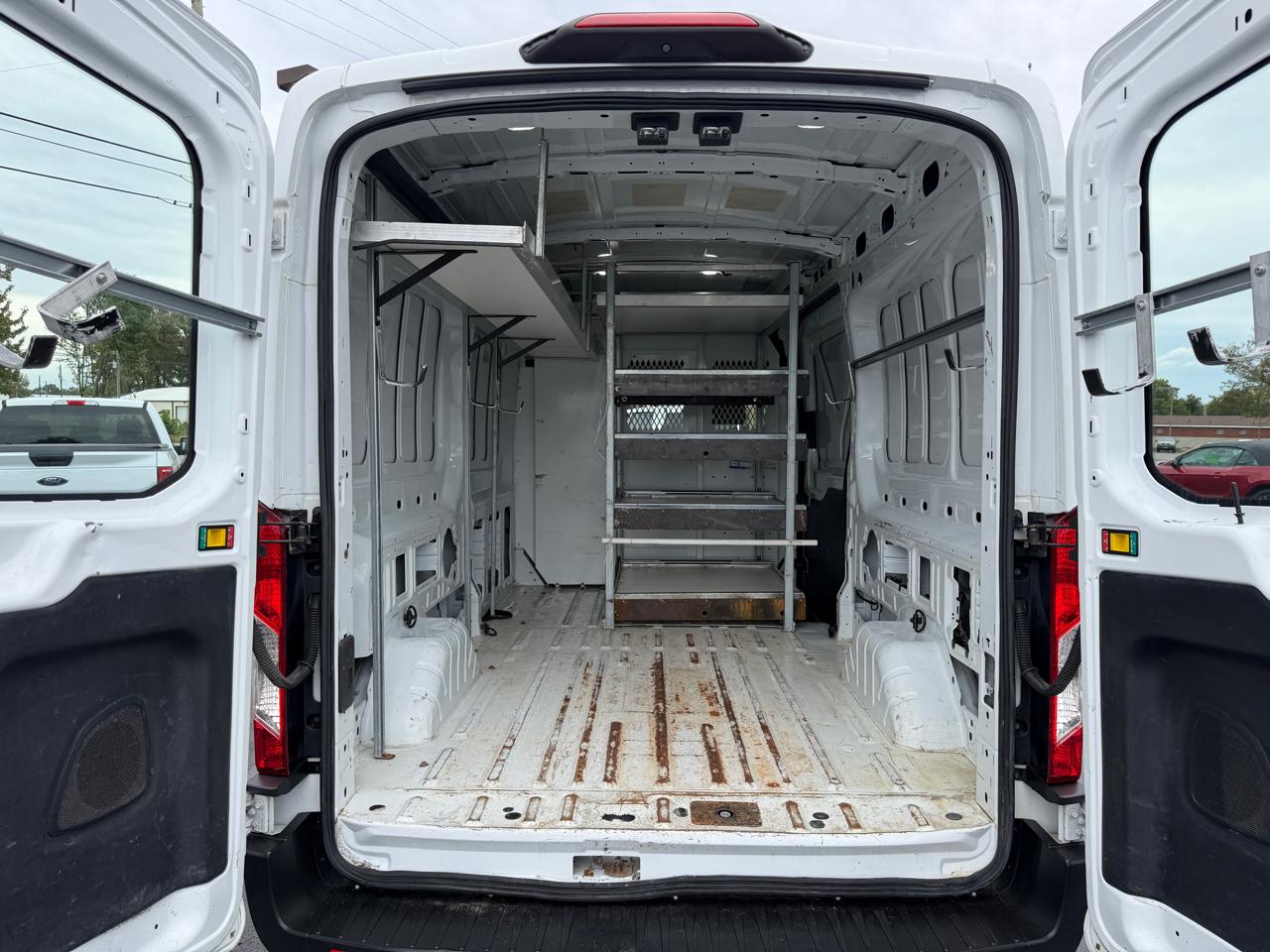 Ford Transit Van T-250 148" Med Rf 9000 GVWR Sliding RH Dr 2019