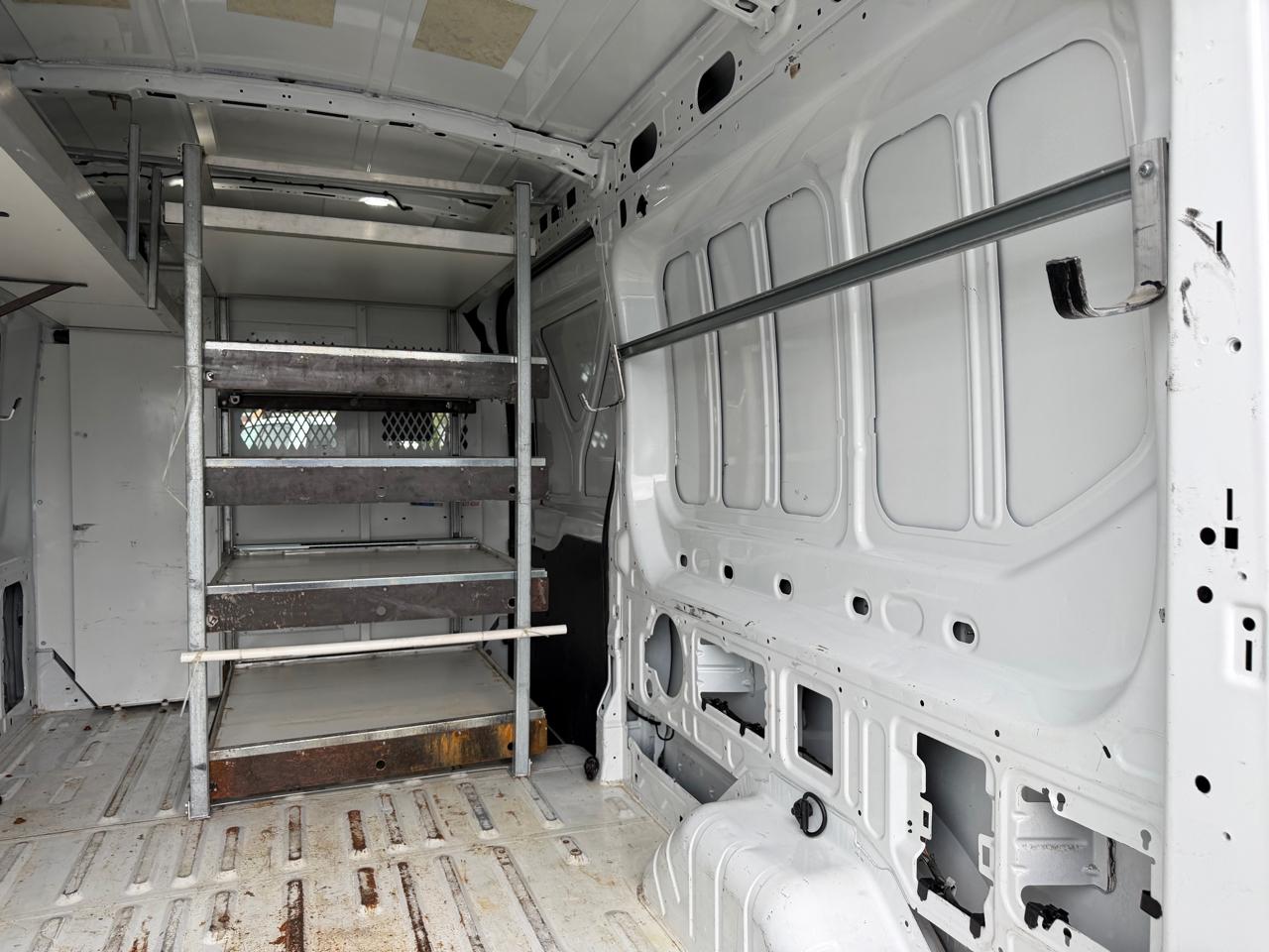 Ford Transit Van T-250 148" Med Rf 9000 GVWR Sliding RH Dr 2019