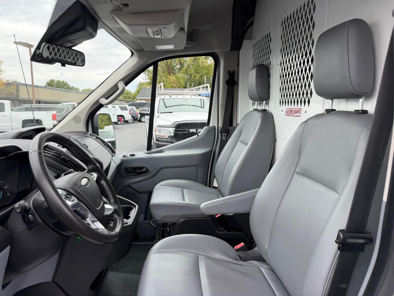 Ford Transit Van T-250 148" Med Rf 9000 GVWR Sliding RH Dr 2019