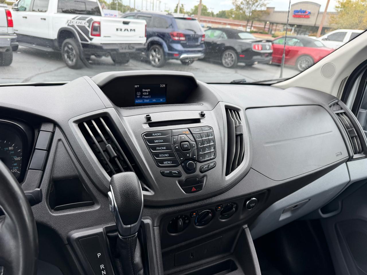 Ford Transit Van T-250 148" Med Rf 9000 GVWR Sliding RH Dr 2019