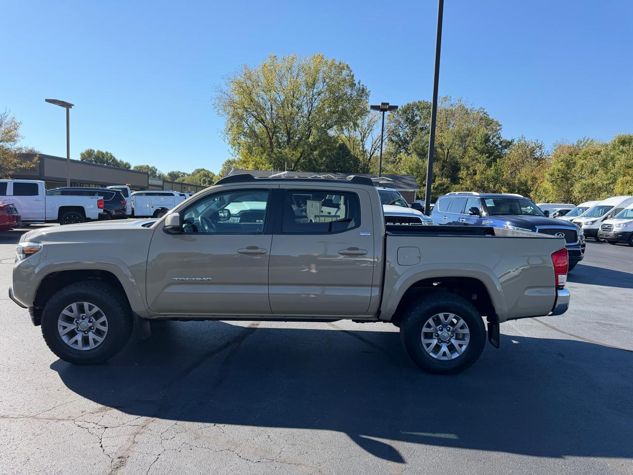 Toyota Tacoma SR5 Double Cab 2017