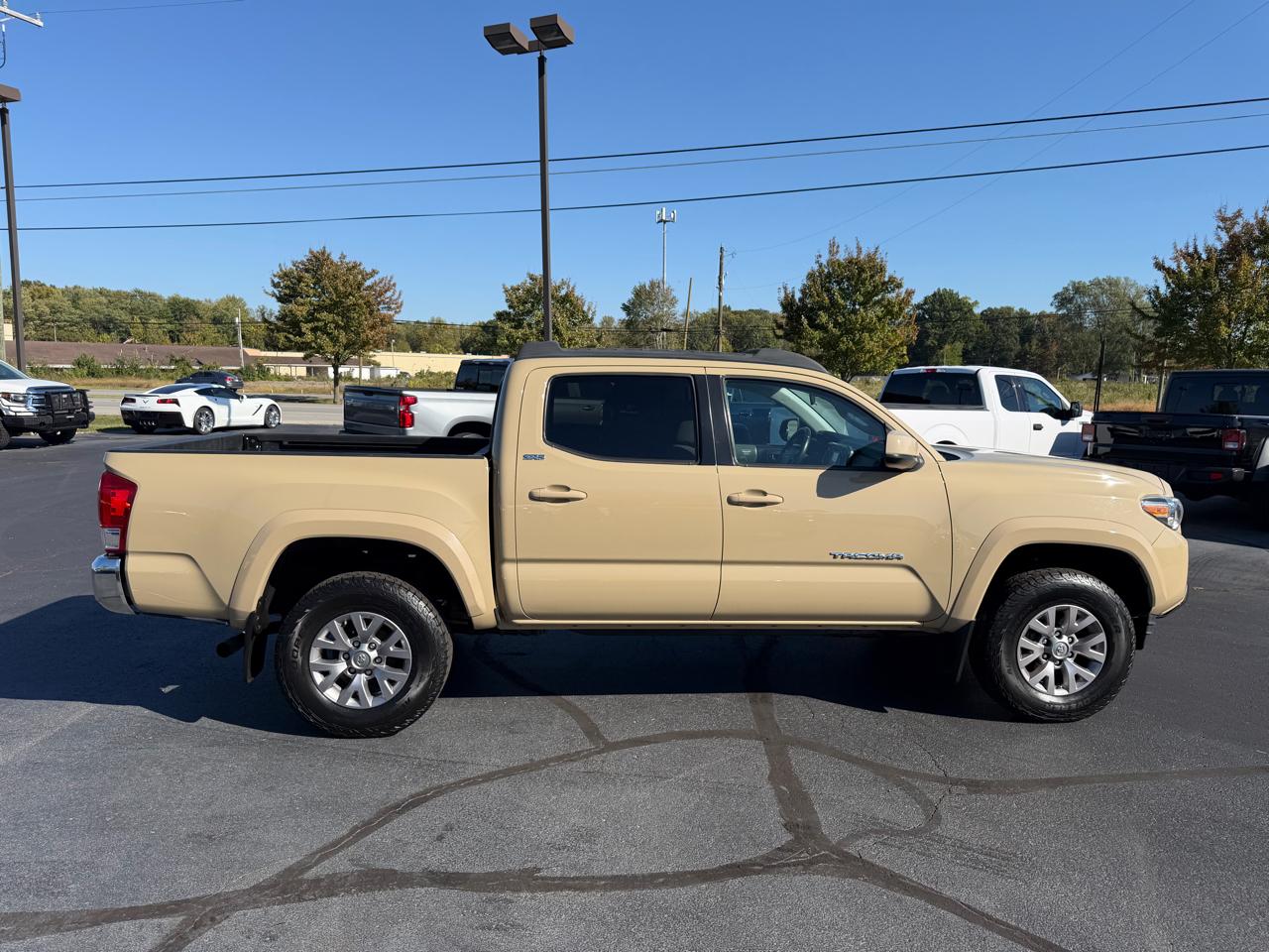 Toyota Tacoma SR5 Double Cab 2017