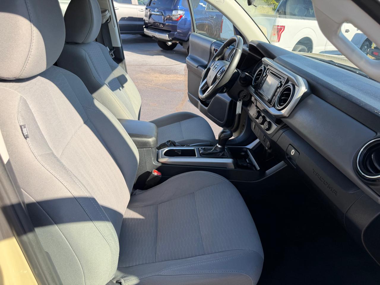 Toyota Tacoma SR5 Double Cab 2017