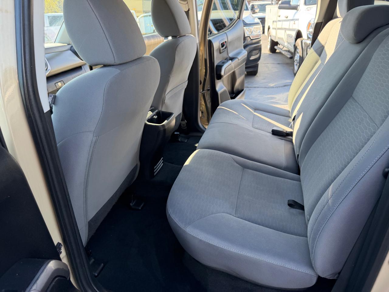 Toyota Tacoma SR5 Double Cab 2017