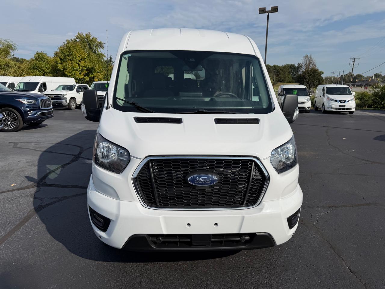 Ford Transit Passenger Wagon T-350 148" Med Roof XLT RWD 2024