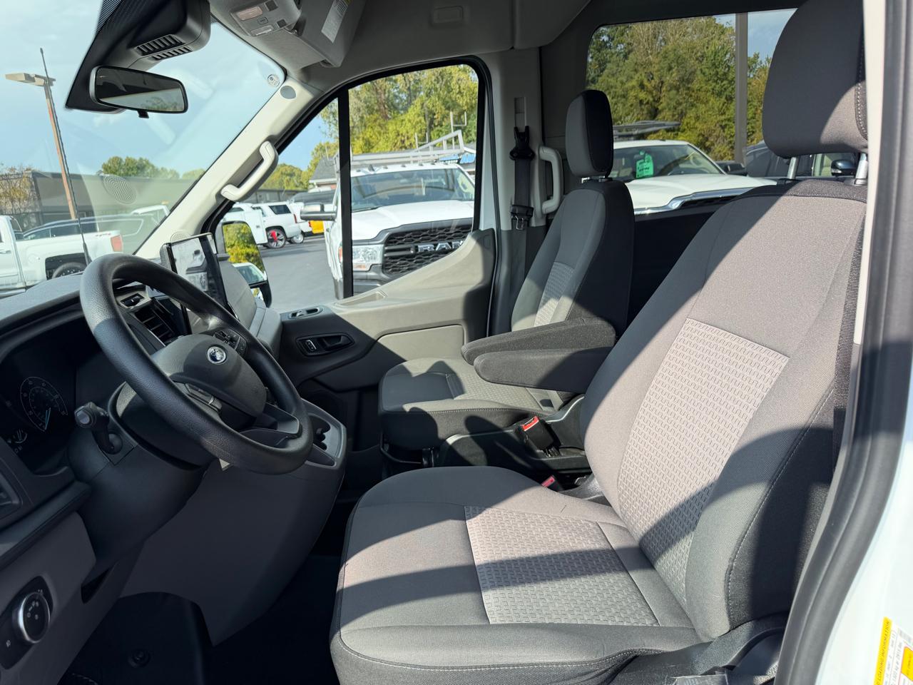 Ford Transit Passenger Wagon T-350 148" Med Roof XLT RWD 2024