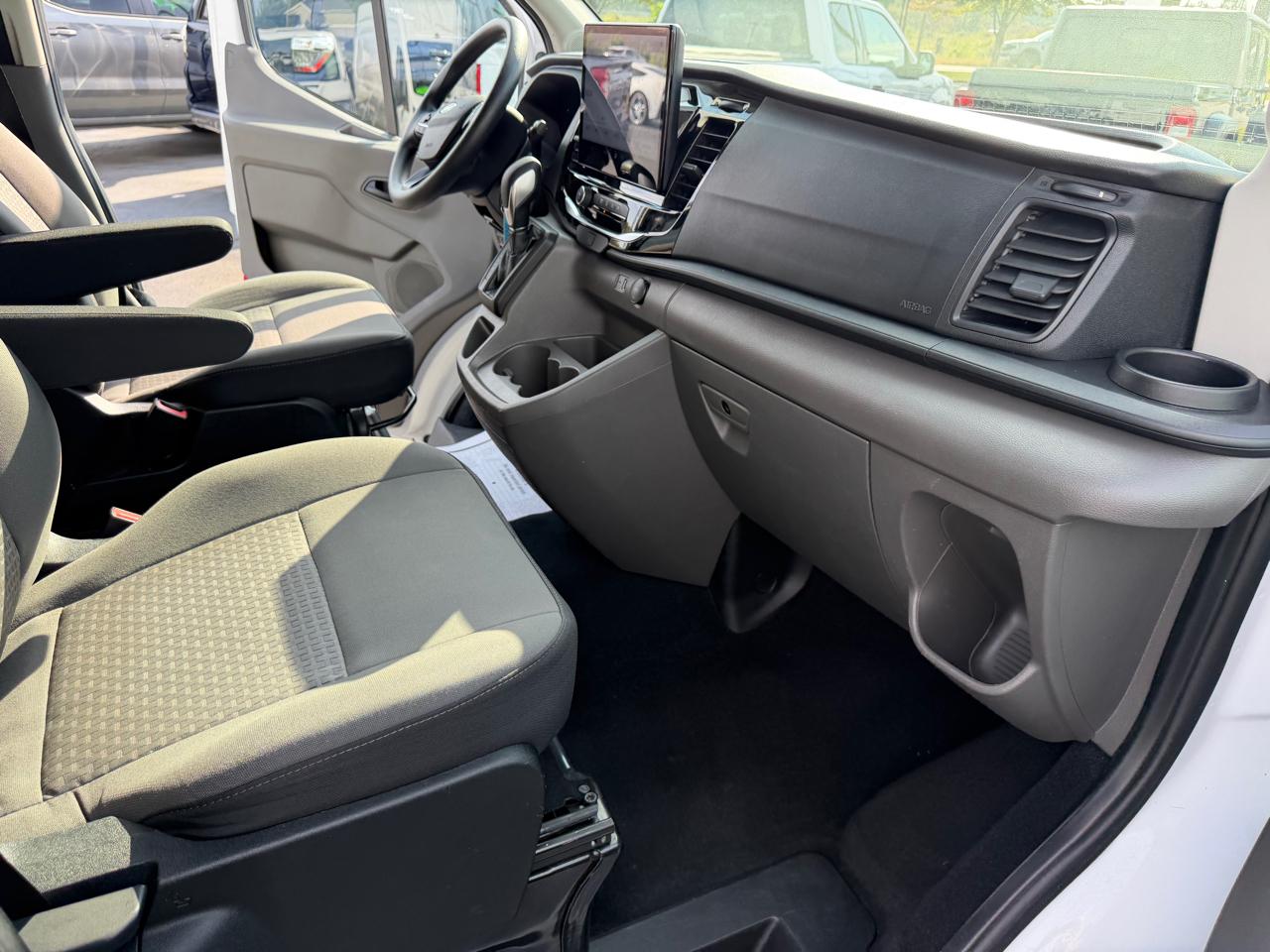 Ford Transit Passenger Wagon T-350 148" Med Roof XLT RWD 2024
