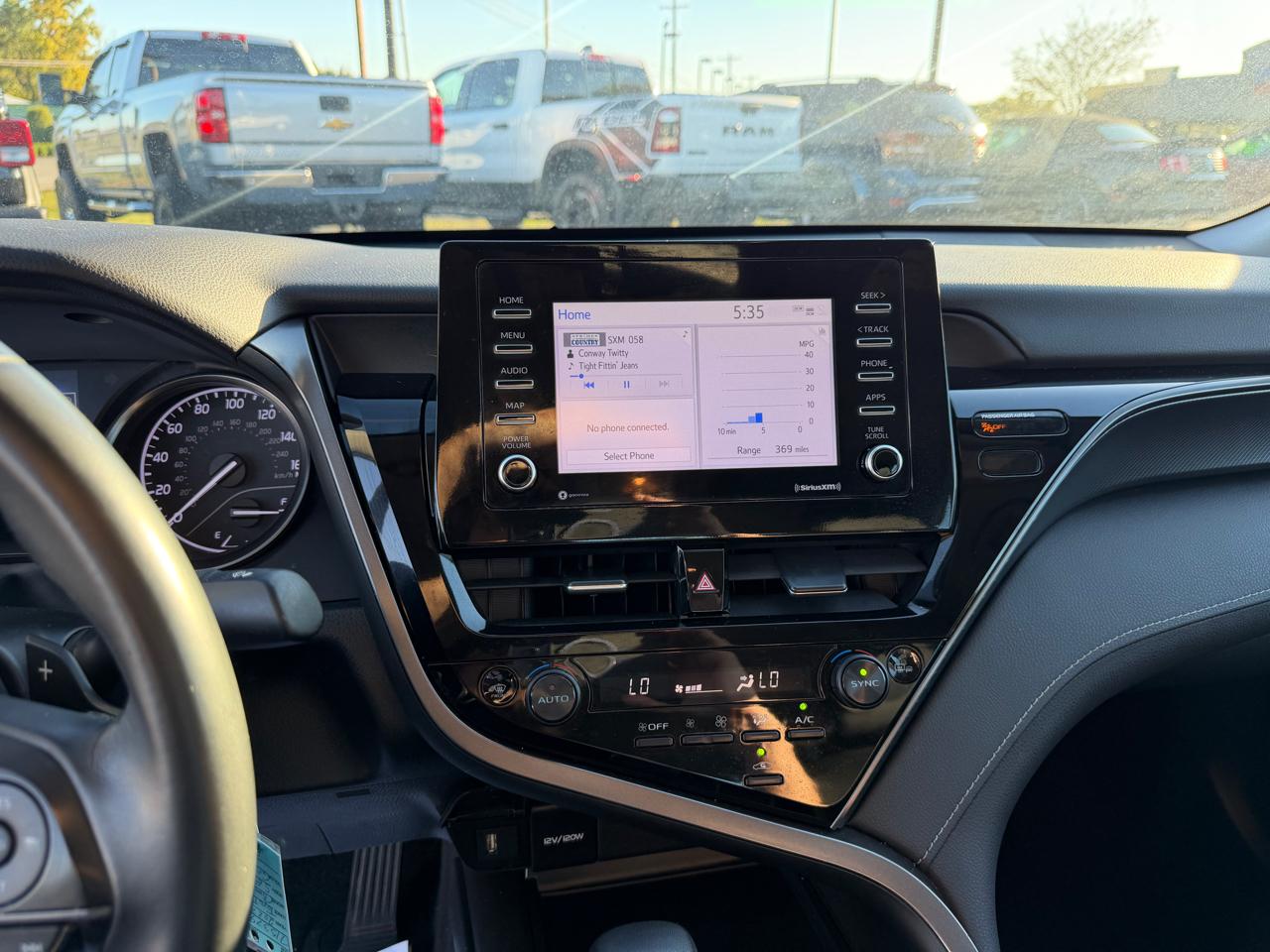 Toyota Camry SE 4D Sedan 2022
