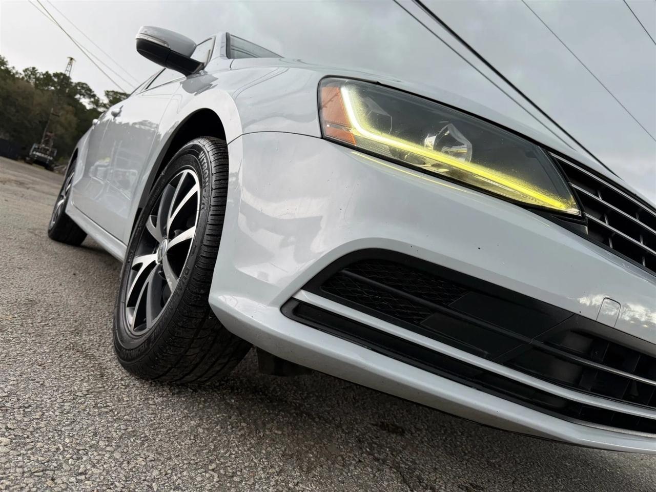 Volkswagen Jetta 1.4T SE 6A 2018