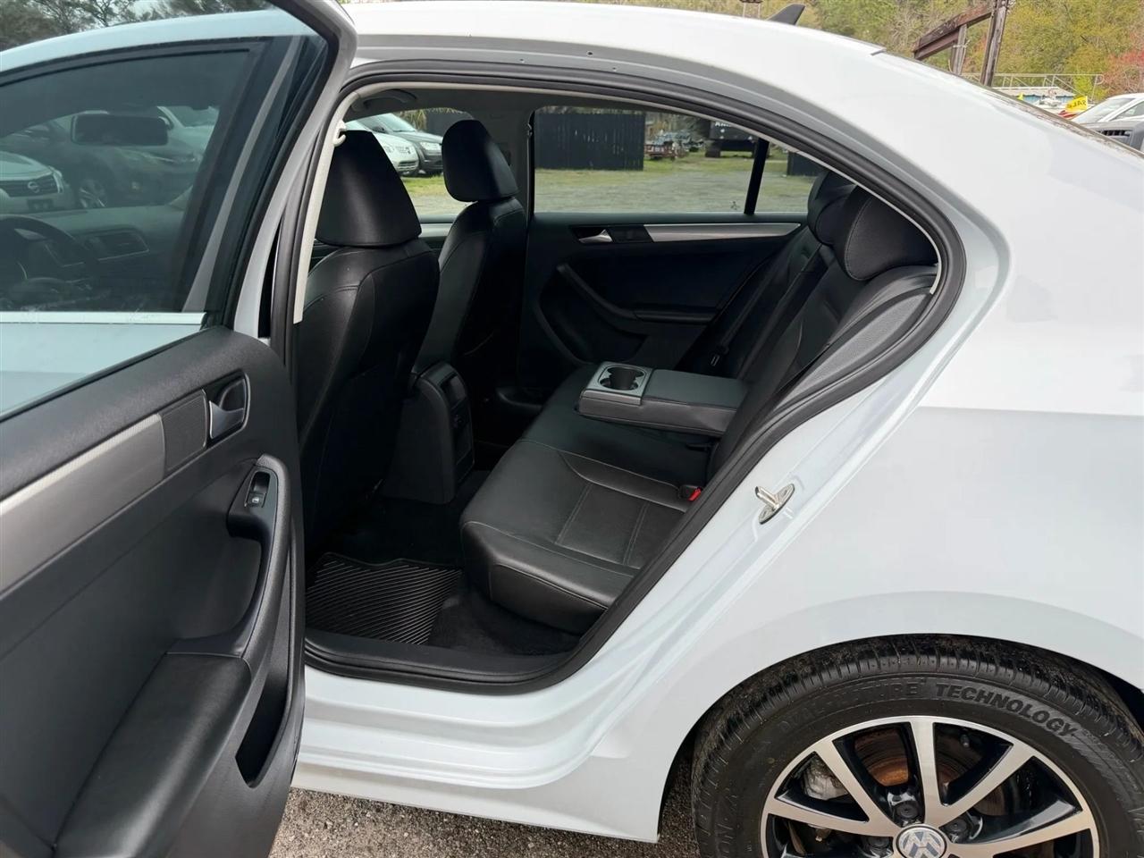 Volkswagen Jetta 1.4T SE 6A 2018