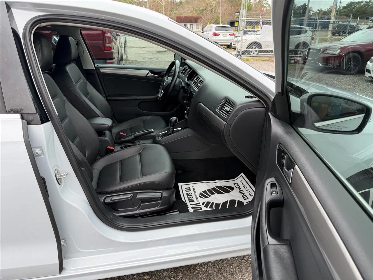 Volkswagen Jetta 1.4T SE 6A 2018